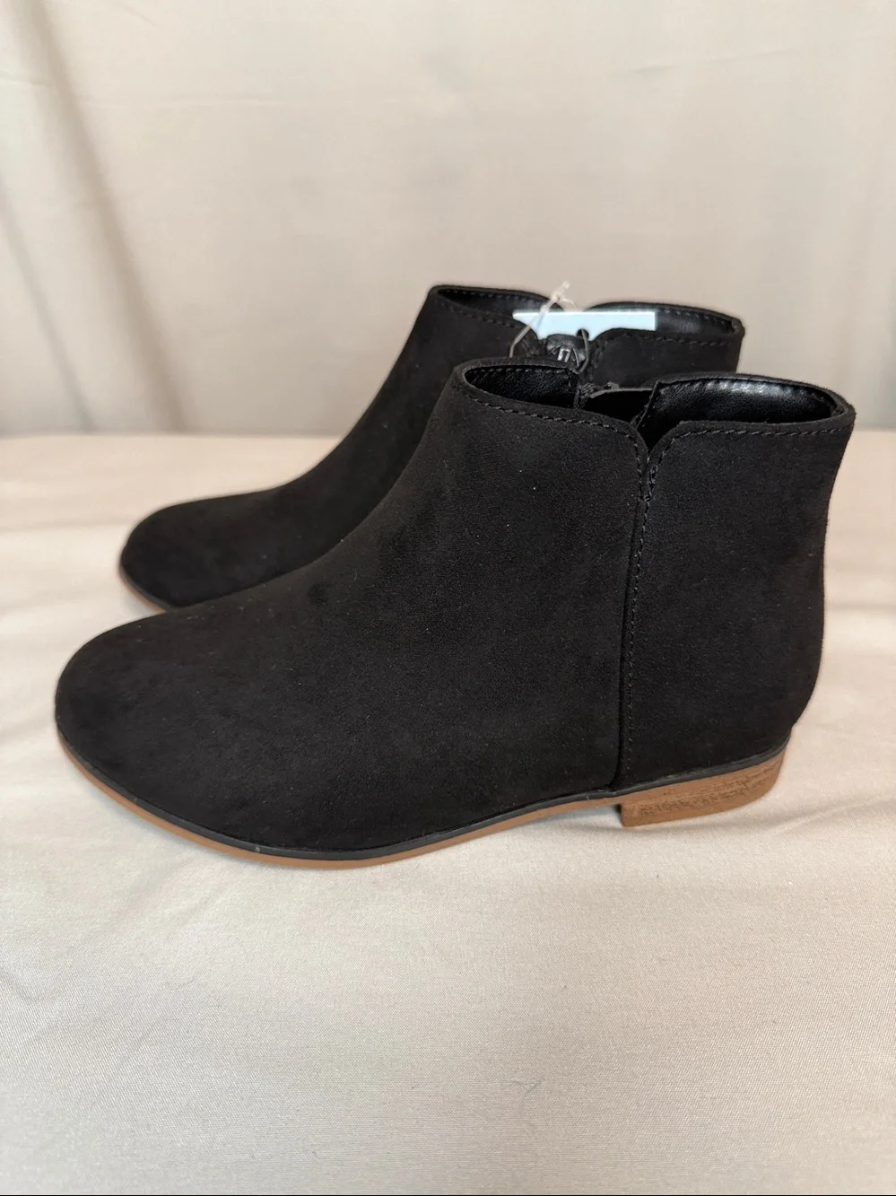 Cat & Jack kids black opal ankle boots zippers new faux suede 13 polka dot zip